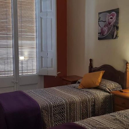 Piso Romantico Y Espacioso Tremp Exterior foto